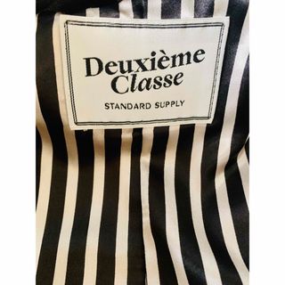 ドゥーズィエムクラス(DEUXIEME CLASSE)の【値下】deuxieme classe ミドル　トレンチコート(トレンチコート)