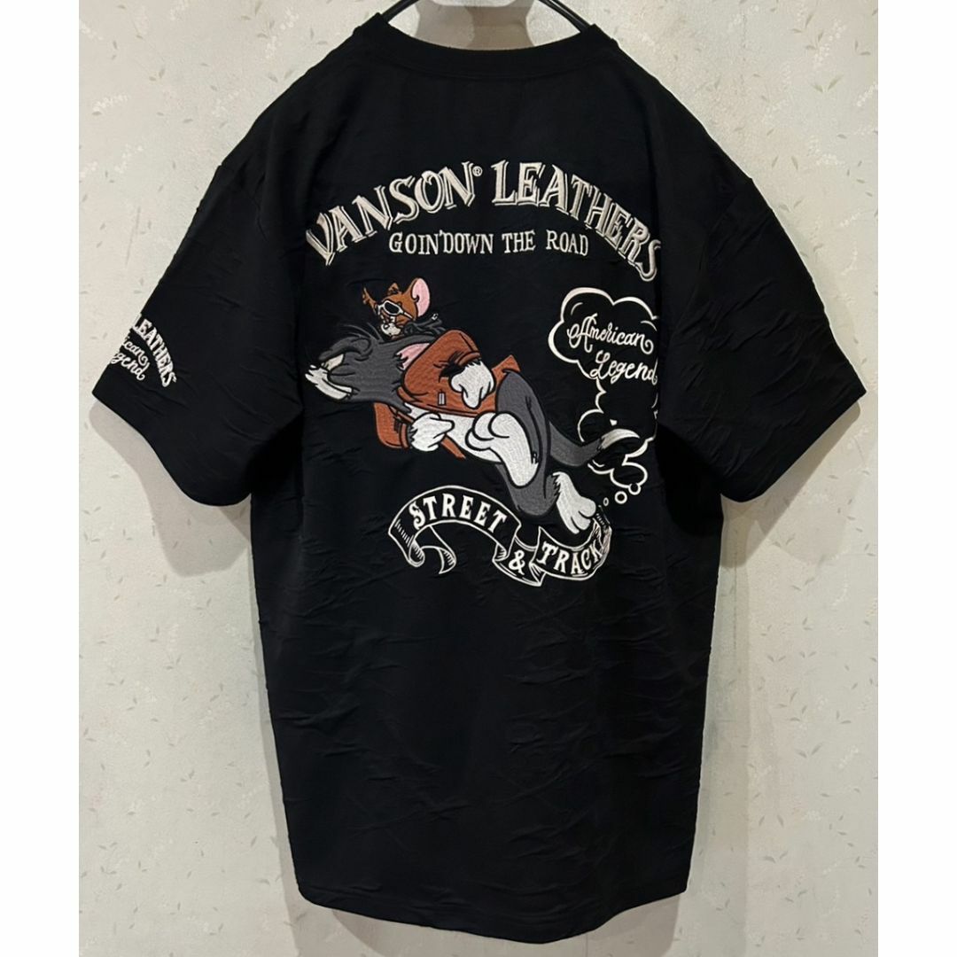 VANSON(バンソン)の＊vanson×トムとジェリー 刺繍 シワ加工 ストレッチ 半袖Tシャツ L メンズのトップス(Tシャツ/カットソー(半袖/袖なし))の商品写真