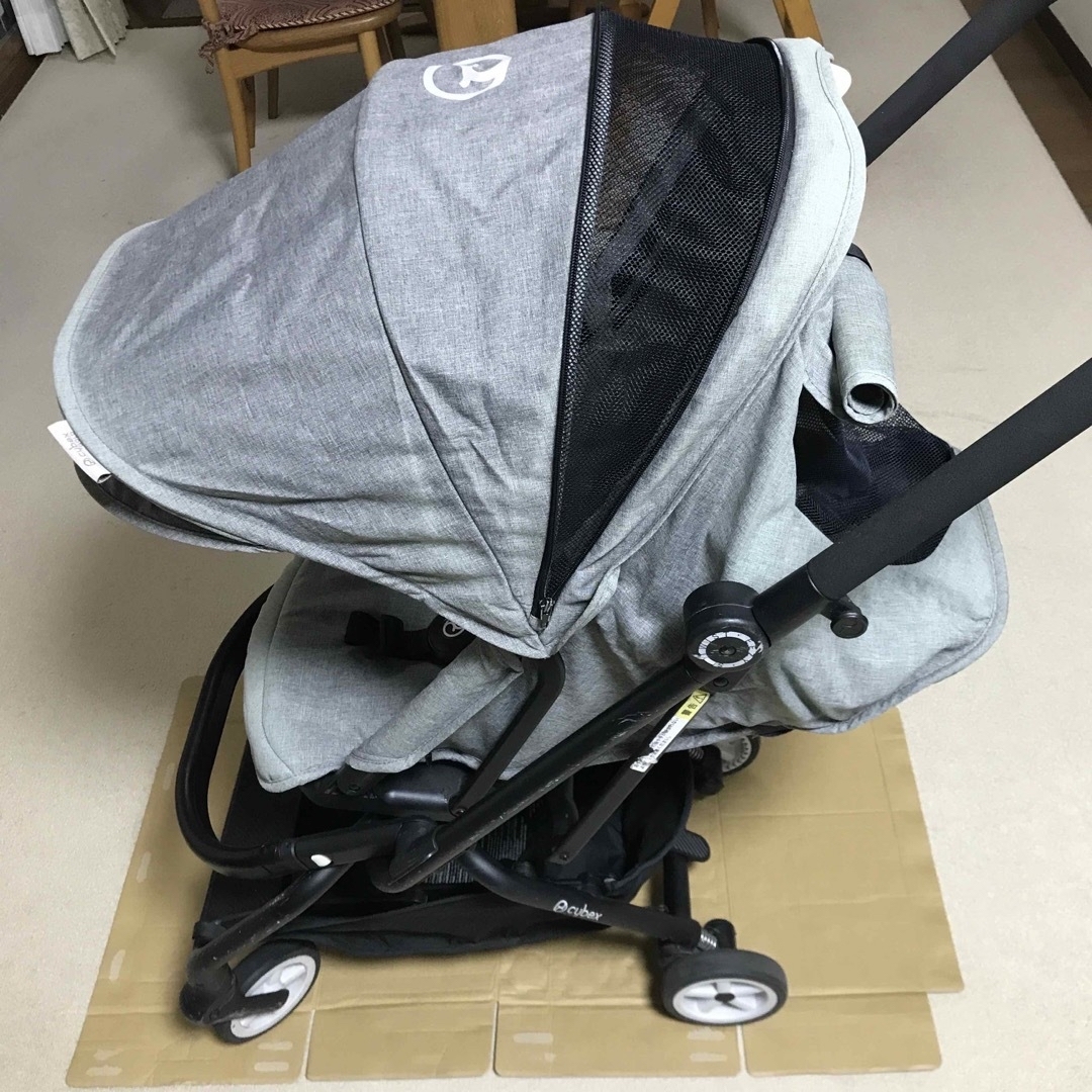 Cybex　イージーSツイスト　バンパーバー&レインカバーもお付けします