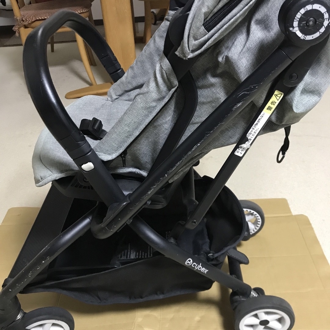 Cybex　イージーSツイスト　バンパーバー&レインカバーもお付けします