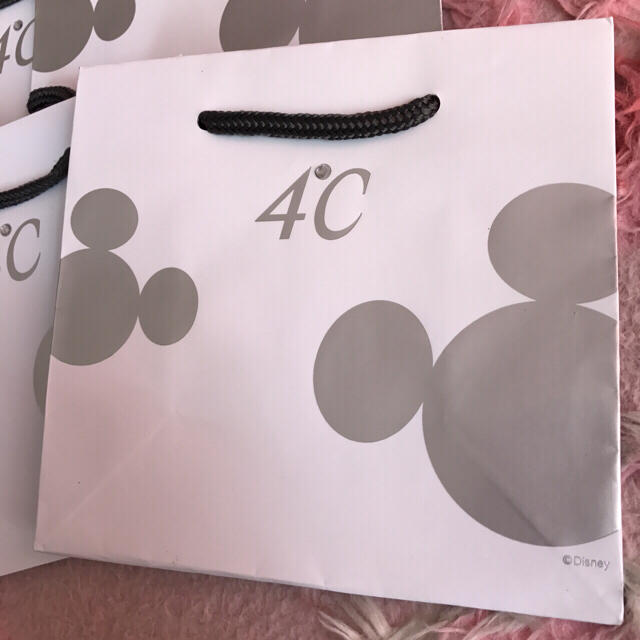 4℃(ヨンドシー)の❤ミミ様専用ページ❤ レディースのバッグ(ショップ袋)の商品写真