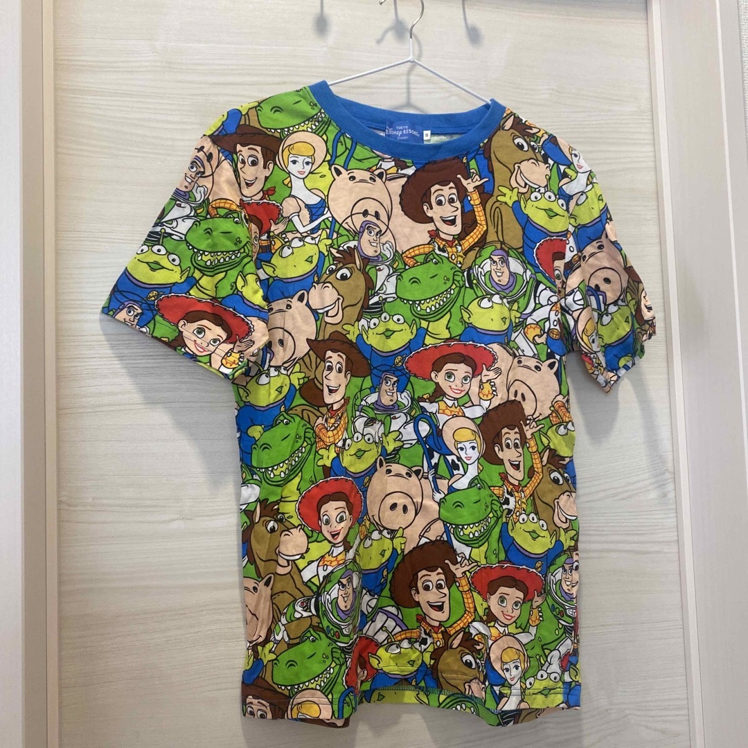 ディズニーリゾート 美品 総柄Tシャツ トイストーリー | フリマアプリ ラクマ
