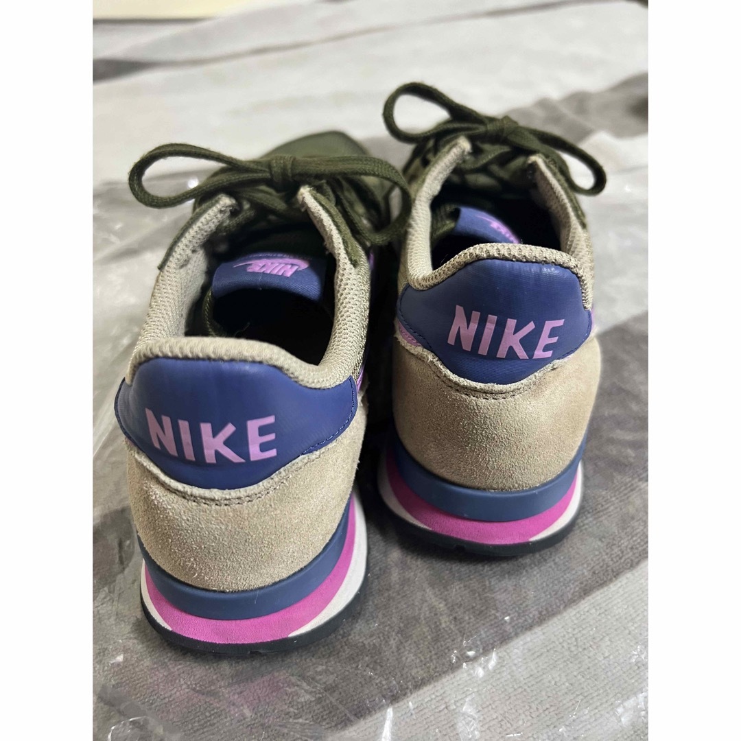 NIKE(ナイキ)のNIKE ナイキ　スニーカー レディースの靴/シューズ(スニーカー)の商品写真