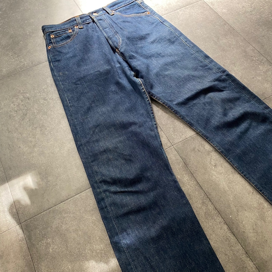 Levi's(リーバイス)の90s リーバイス501 USA製 28×32 濃紺 メンズのパンツ(デニム/ジーンズ)の商品写真