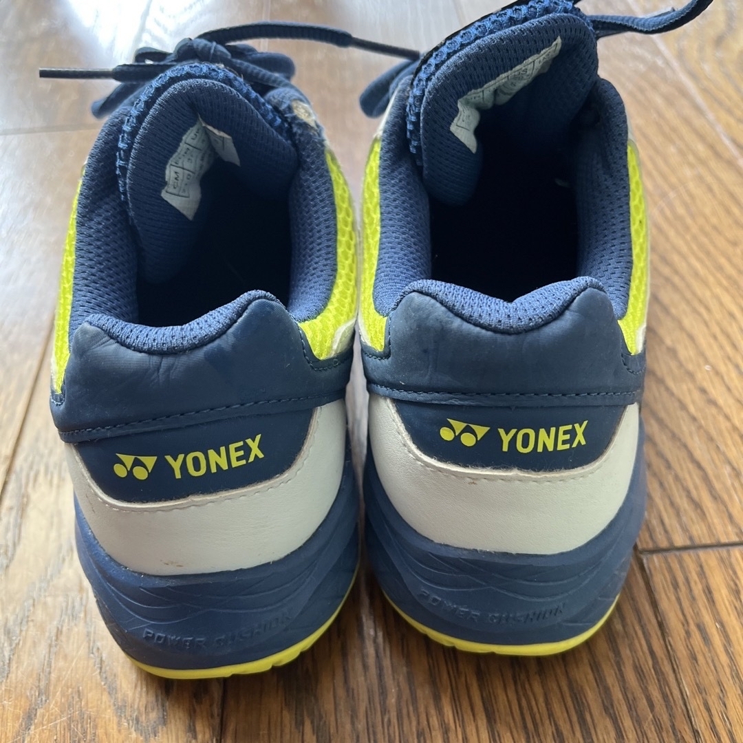 YONEX(ヨネックス)のヨネックス　テニスシューズ　23センチ スポーツ/アウトドアのテニス(シューズ)の商品写真