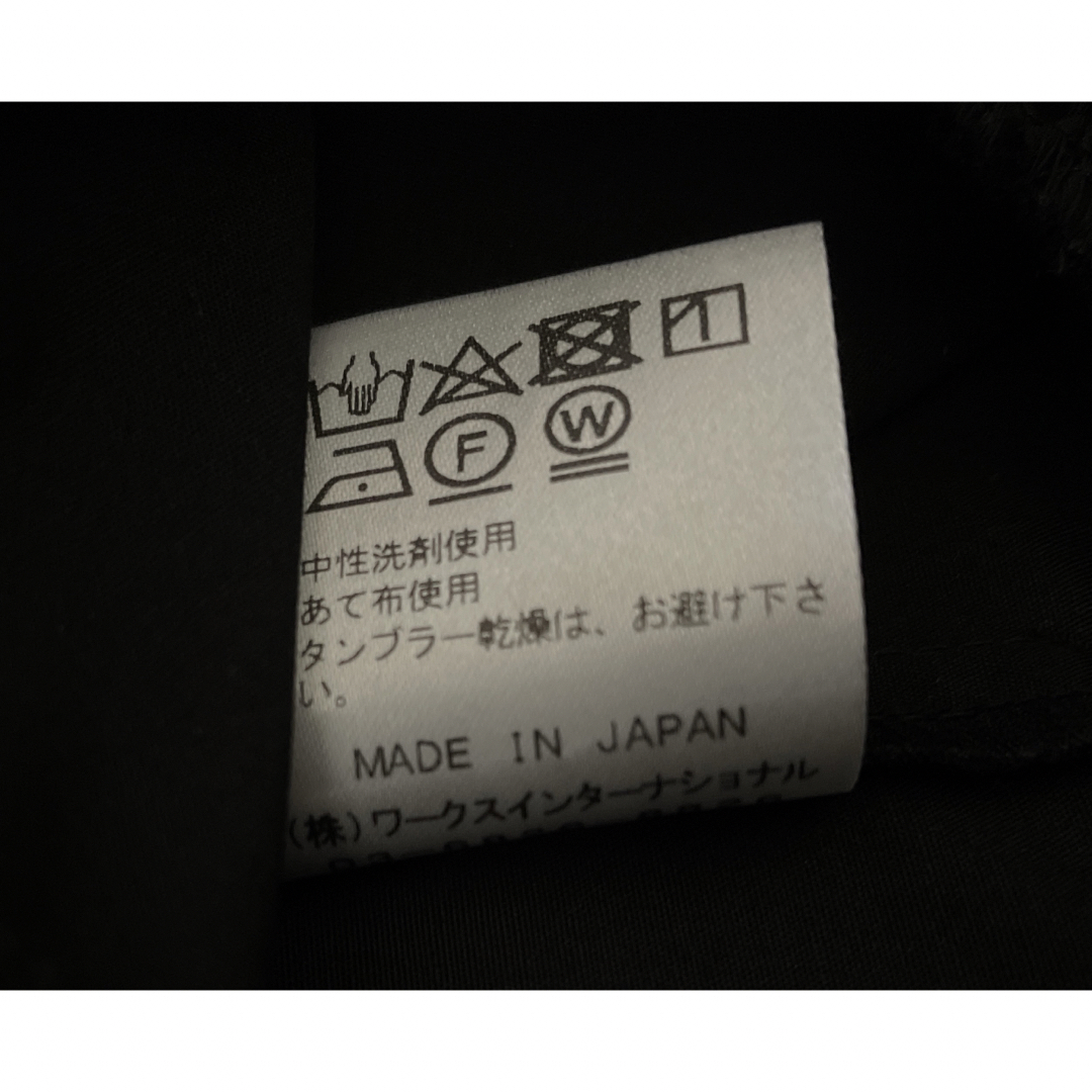 TSURU by Mariko Oikawa(ツルバイマリコオイカワ)のツルバイマリコオイカワTSURU By MARIKO OIKAWA 黒トップス　 レディースのトップス(シャツ/ブラウス(長袖/七分))の商品写真