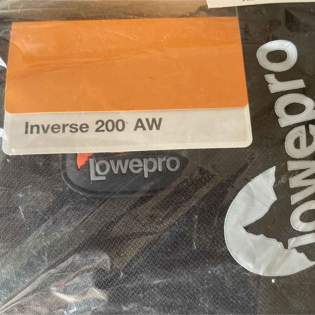 Lowepro ボディバッグ カメラバッグ インバース 200AW 9.9L スマホ/家電/カメラのカメラ(ケース/バッグ)の商品写真