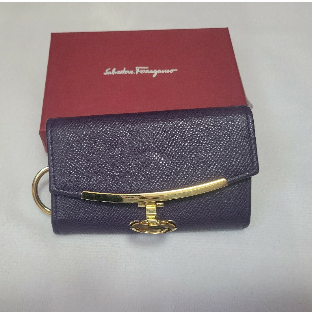 Salvatore Ferragamo - 【YUKI's shop様専用】フェラガモ キーケースの ...