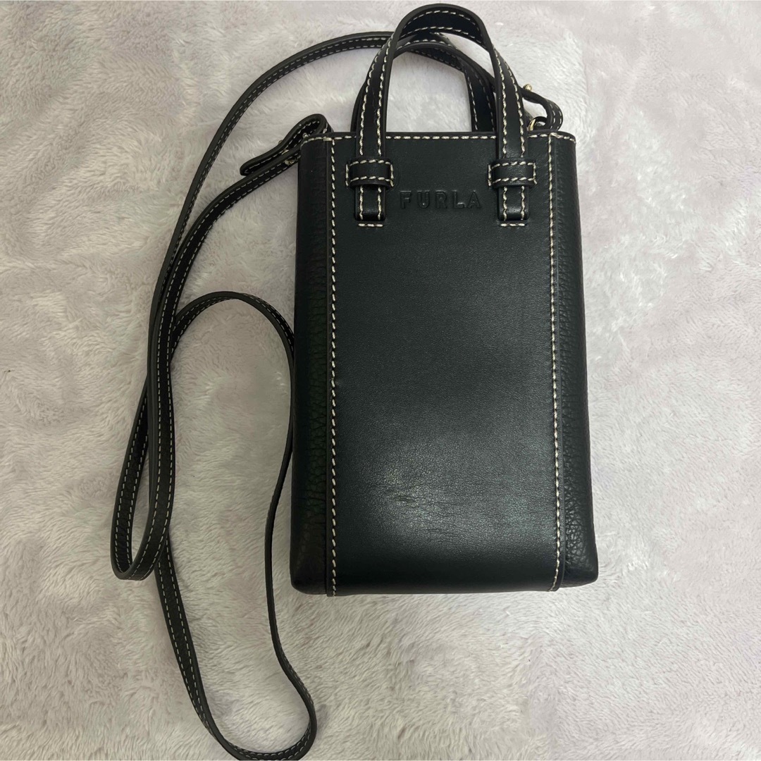 新品未使用 FURLA タグ付き 大人気 ショルダーバッグ ブラック 新品未使用 FURLA タグ付き 大人気 ショルダーバッグ ブラック