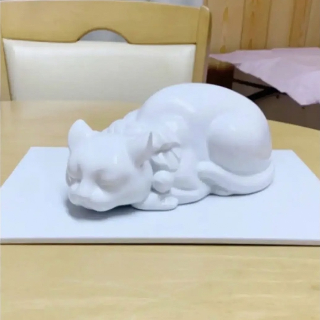 ポーセラーツ白磁　チャイナペイント　眠り猫　送料込み