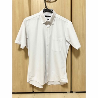ワイシャツ　M  半袖　白　ストライプ　ストレッチ　ノーアイロン(シャツ)
