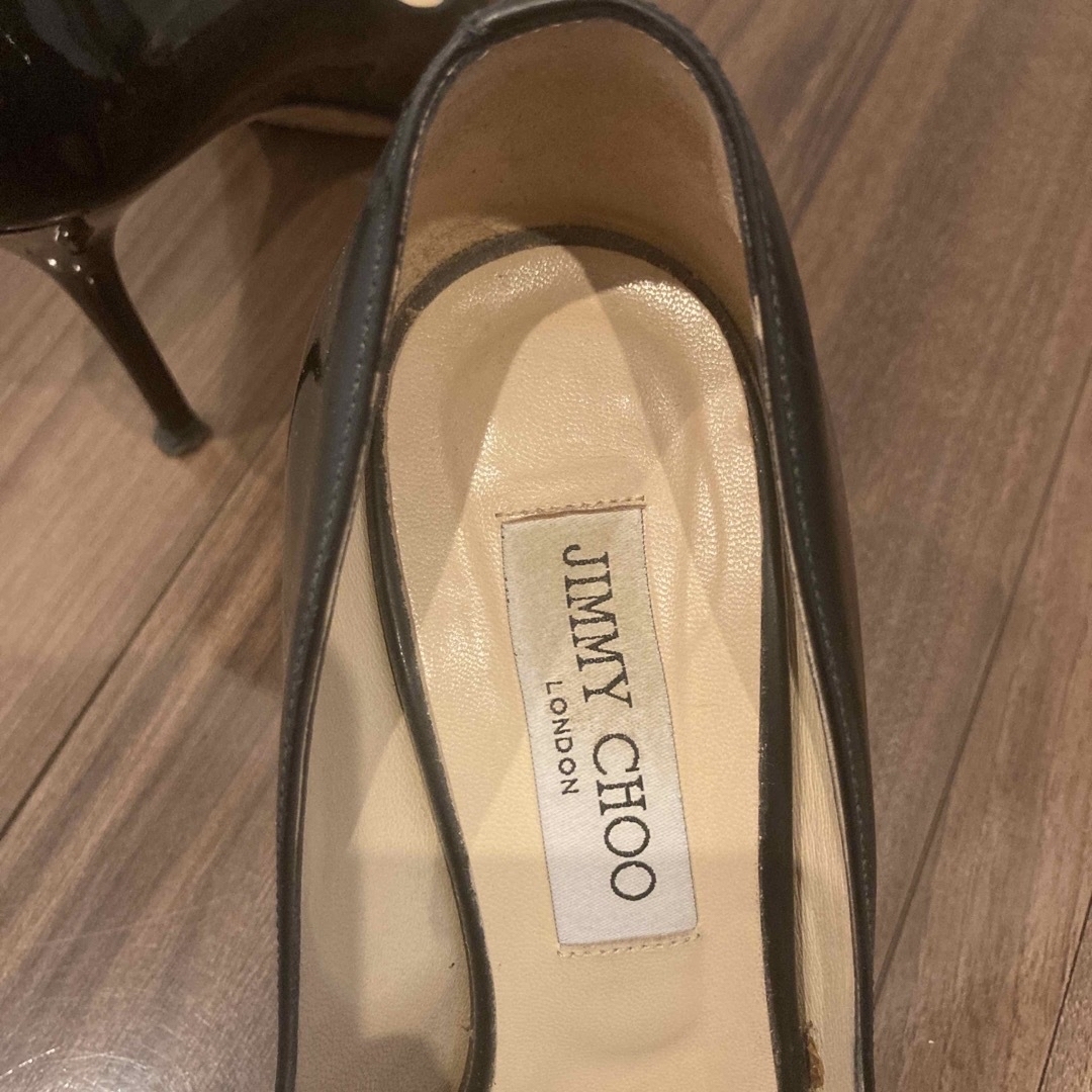 JIMMY CHOO(ジミーチュウ)のジミーチュウ　オープントゥパンプス　エナメル レディースの靴/シューズ(ハイヒール/パンプス)の商品写真