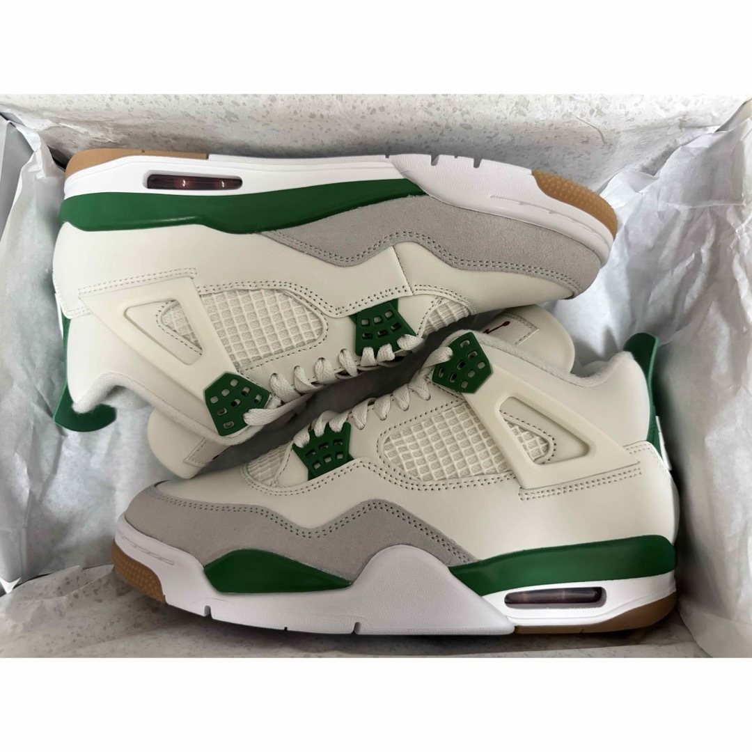 Jordan Brand（NIKE）(ジョーダン)のNike SB × Air Jordan 4 "Pine Green" メンズの靴/シューズ(スニーカー)の商品写真