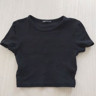 ザラ(ZARA)のZARAクロップドTシャツ(カットソー(半袖/袖なし))