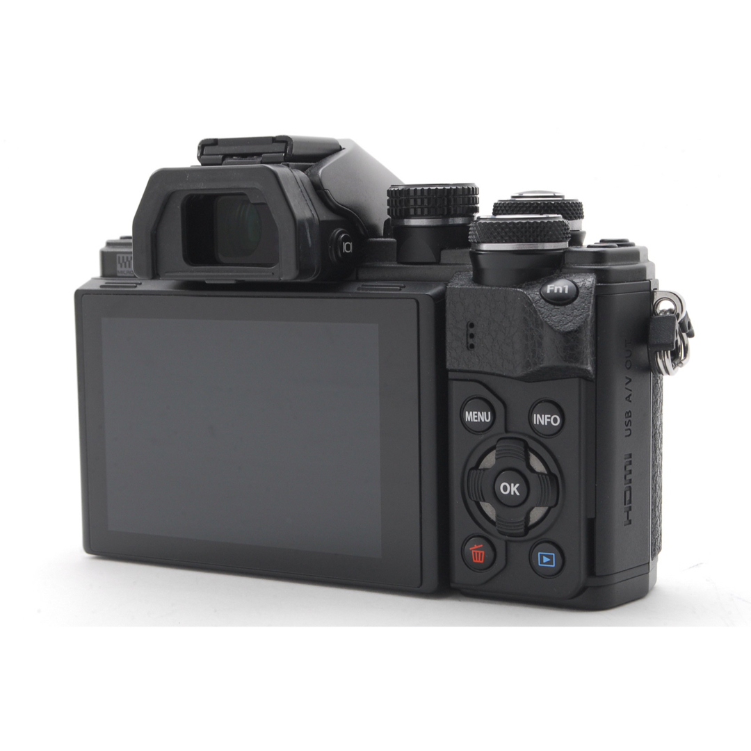 ショット小、状態◎の極上品❤️OLYMPUS OM-D E-M10 mk II-