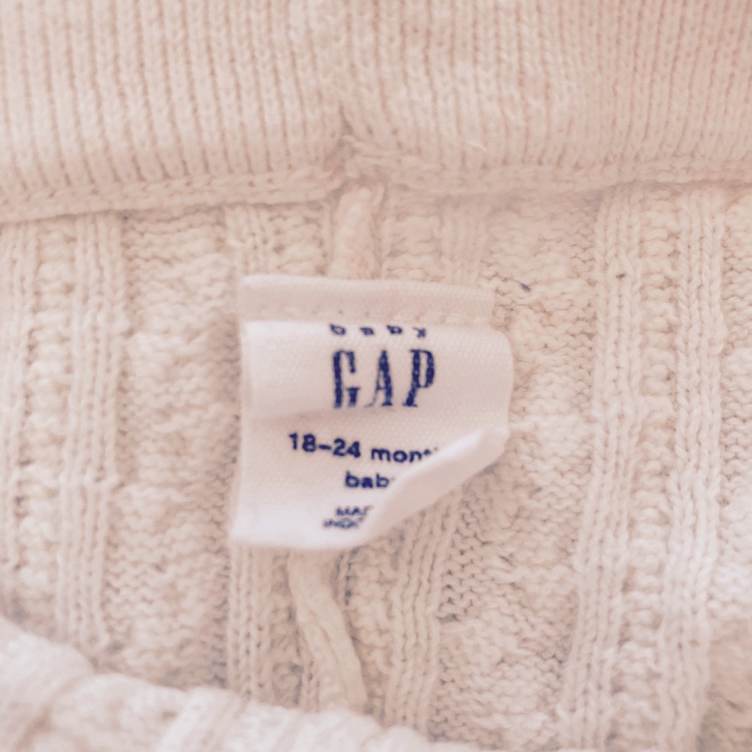 babyGAP(ベビーギャップ)のGAPニットレギンス 80 白 ホワイト ケーブル編 キッズ/ベビー/マタニティのこども用ファッション小物(靴下/タイツ)の商品写真