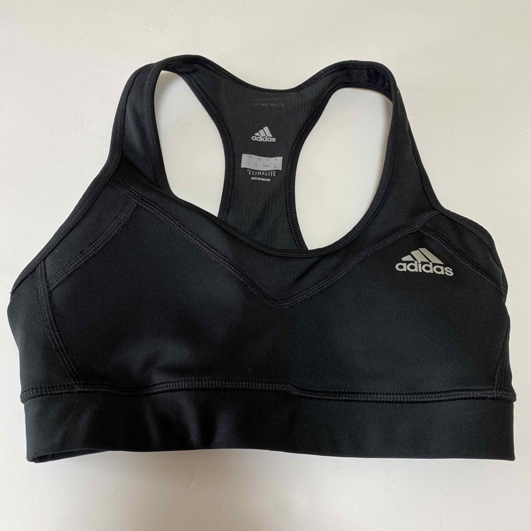 adidas(アディダス)のadidas アディダス スポーツブラ レディースの下着/アンダーウェア(ブラ)の商品写真