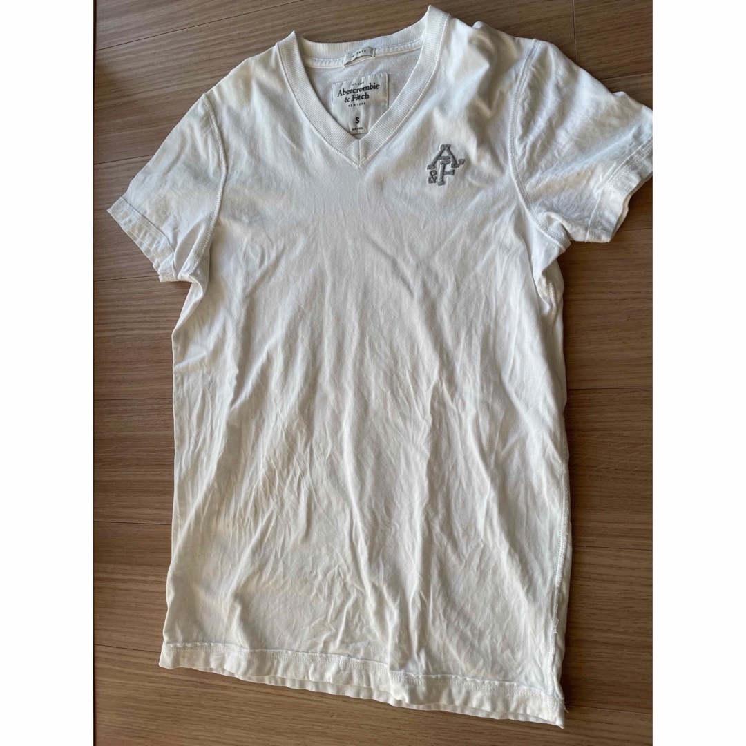 Abercrombie&Fitch(アバクロンビーアンドフィッチ)の(値下げ)Abercrombie & Fitch men’s T Shirt S メンズのトップス(Tシャツ/カットソー(半袖/袖なし))の商品写真