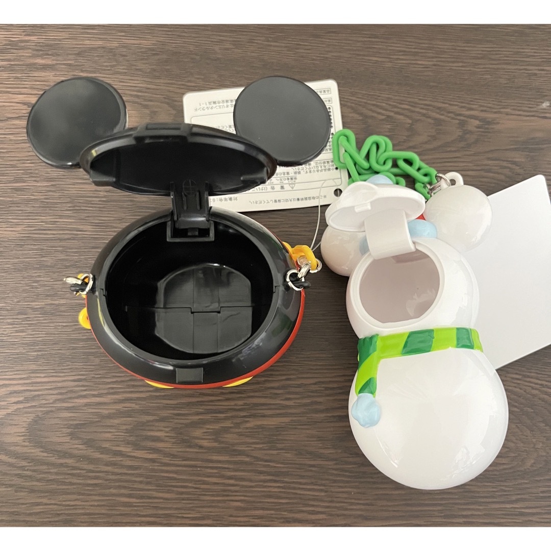 ミッキーマウス(ミッキーマウス)の[お値下げしました]ディズニー　ミッキー　ミッキースノーマン　スナック入れ エンタメ/ホビーのおもちゃ/ぬいぐるみ(キャラクターグッズ)の商品写真