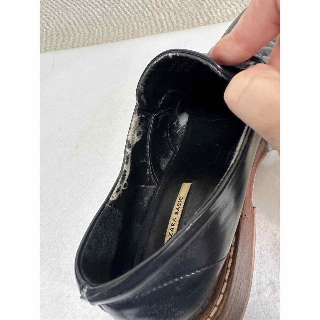 ZARA(ザラ)のZARA ローファー フラットシューズ ネイビー 24.5cm レディース レディースの靴/シューズ(ローファー/革靴)の商品写真