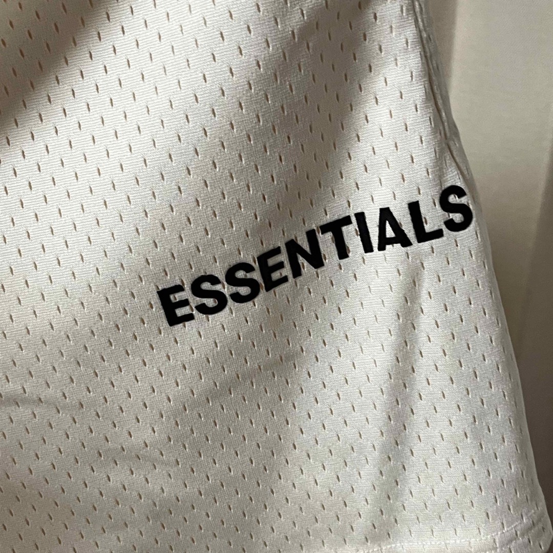 FEAR OF GOD(フィアオブゴッド)の【専用】ESSENTIALS ハーフパンツ　2枚セット メンズのパンツ(ショートパンツ)の商品写真