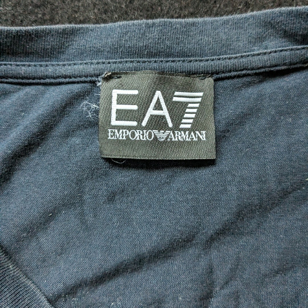 EMPORIO ARMANI EA7(エンポリオアルマーニイーエーセブン)のエンポリオアルマーニ　長袖Tシャツ　ワッペン　L EMPORIO ARMANI メンズのトップス(Tシャツ/カットソー(七分/長袖))の商品写真