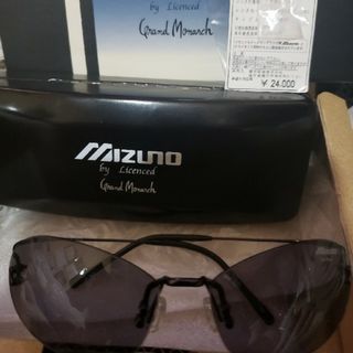 ★未使用★MIZUNO、スポーツサングラス★チタン販売価格24.000円の品★(サングラス/メガネ)