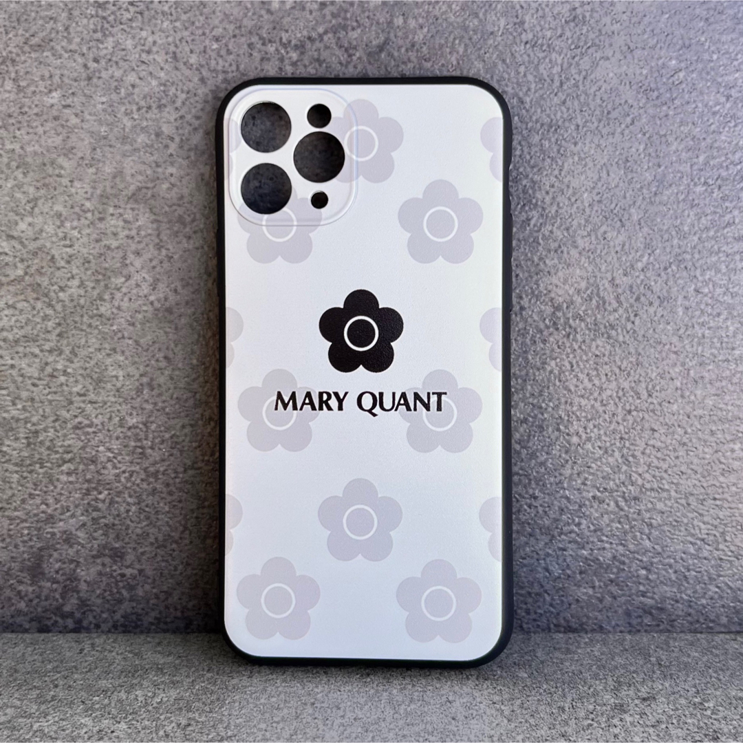 MARY QUANT(マリークワント)のiPhone11pro マリークワント  デイジー柄  モバイルケース  スマホ/家電/カメラのスマホアクセサリー(iPhoneケース)の商品写真