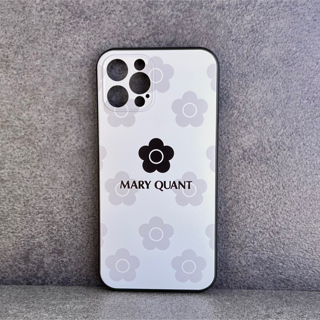 MARY QUANT(マリークワント)のiPhone12pro マリークワント  デイジー柄  モバイルケース  スマホ/家電/カメラのスマホアクセサリー(iPhoneケース)の商品写真