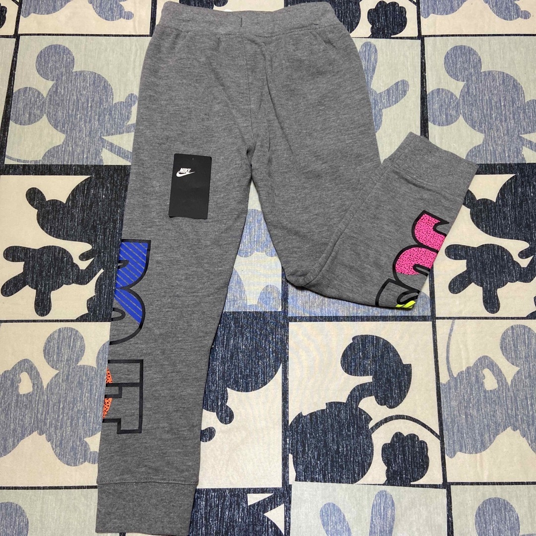 NIKE(ナイキ)のNIKEスウェットパンツ（裏起毛） キッズ/ベビー/マタニティのキッズ服男の子用(90cm~)(パンツ/スパッツ)の商品写真