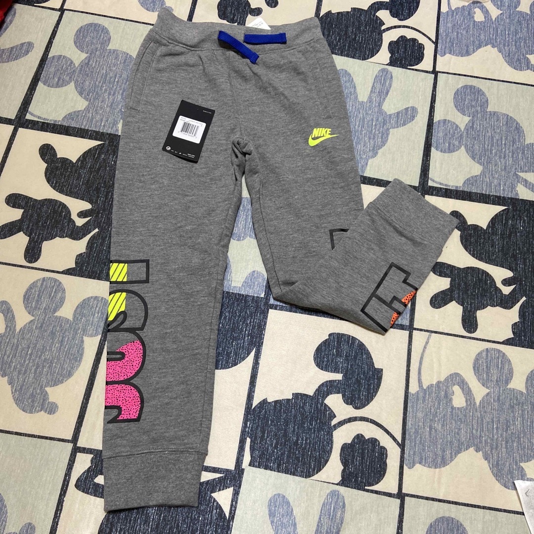 NIKE(ナイキ)のNIKEスウェットパンツ（裏起毛） キッズ/ベビー/マタニティのキッズ服男の子用(90cm~)(パンツ/スパッツ)の商品写真