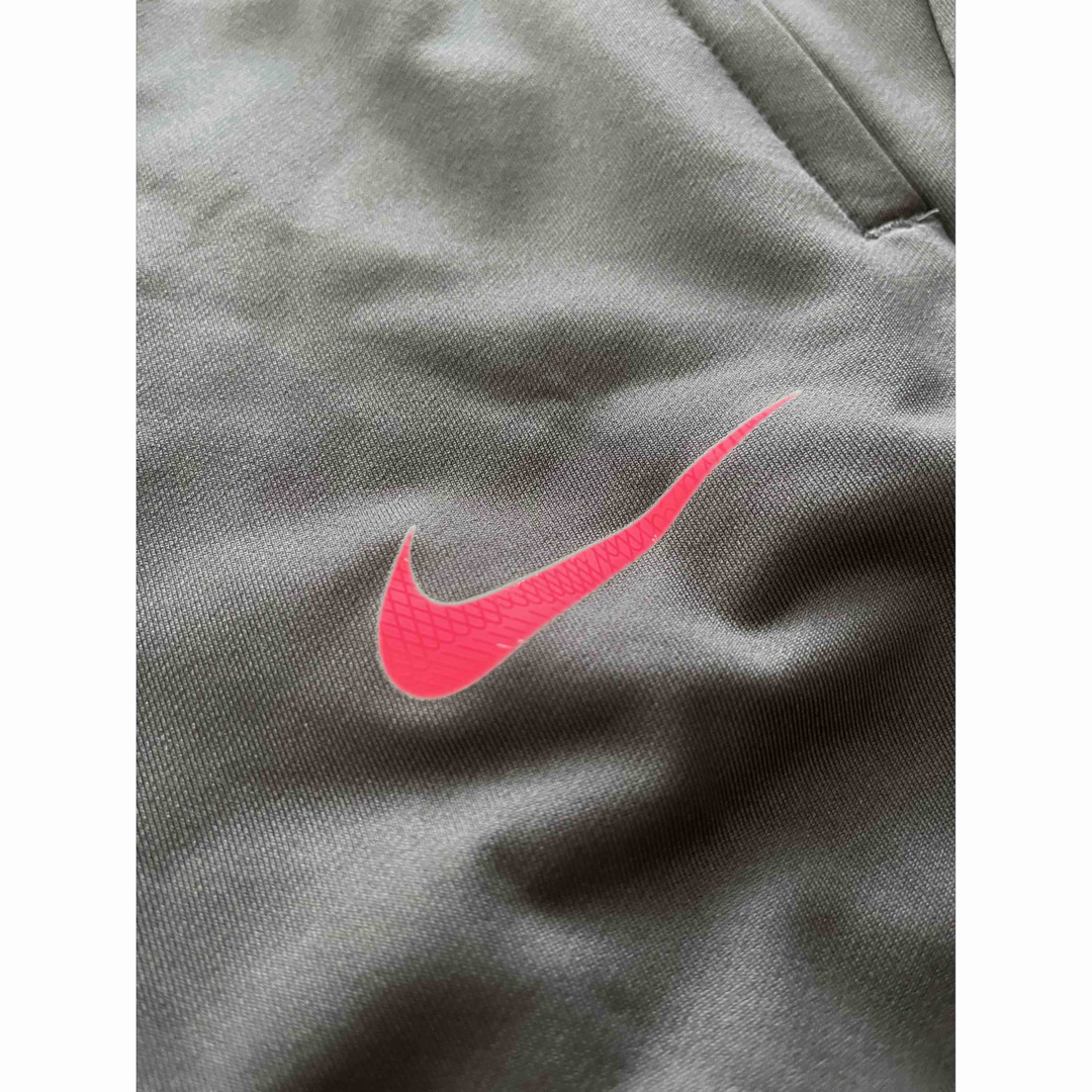 ナイキ　パンツ　NIKE