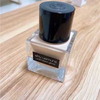 シュウウエムラ(shu uemura)の10/6まで　アンリミテッドグローフルイド＋ブロックブースター　サクラピンク(ファンデーション)