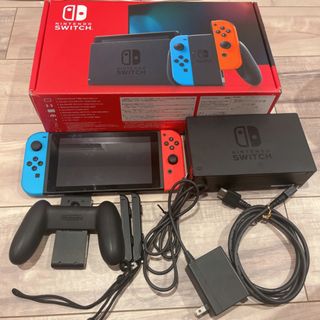 ニンテンドースイッチ(Nintendo Switch)のニンテンドースイッチ　任天堂　Switch 本体(携帯用ゲーム機本体)