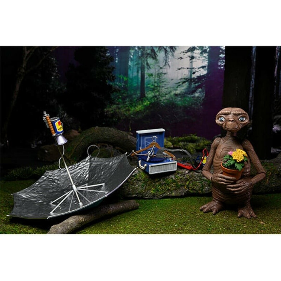 E.T. 7"アクションフィギュア デラックス E.T. with LED エンタメ/ホビーのフィギュア(SF/ファンタジー/ホラー)の商品写真