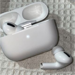 アップル(Apple)のワイヤレスイヤホン AirPods Proに負けない 高品質 Apple(ヘッドフォン/イヤフォン)