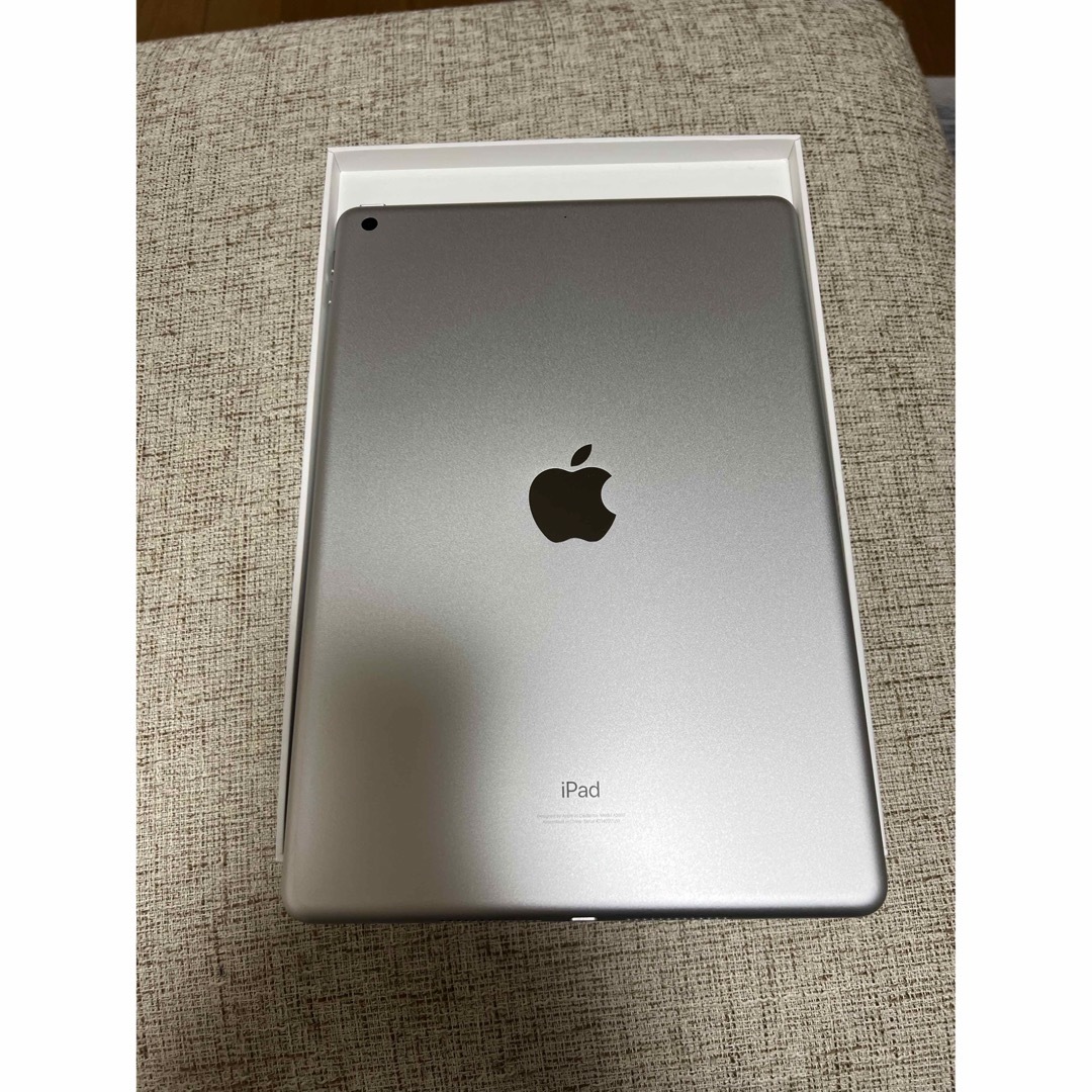 Apple(アップル)のアップル iPad 第9世代 WiFi 64GB シルバー スマホ/家電/カメラのPC/タブレット(タブレット)の商品写真