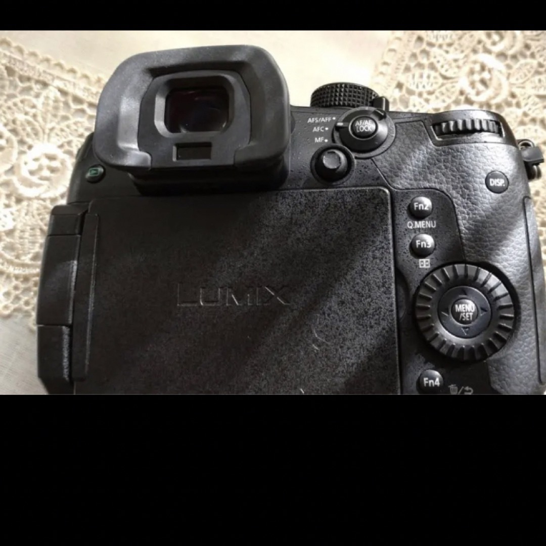 Panasonic(パナソニック)のLUMIX DC-GH5S ボディのみ スマホ/家電/カメラのカメラ(ミラーレス一眼)の商品写真