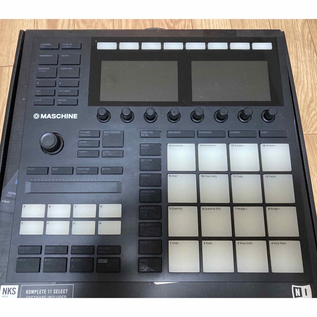 NATIVE INSTRUMENTS(ネイティブインストゥルメンツ)のNative Instruments  MASCHINE MK3 楽器のDTM/DAW(MIDIコントローラー)の商品写真