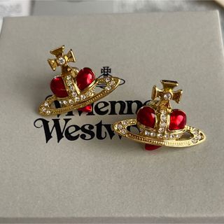 Vivienne Westwood 赤 ハートピアス