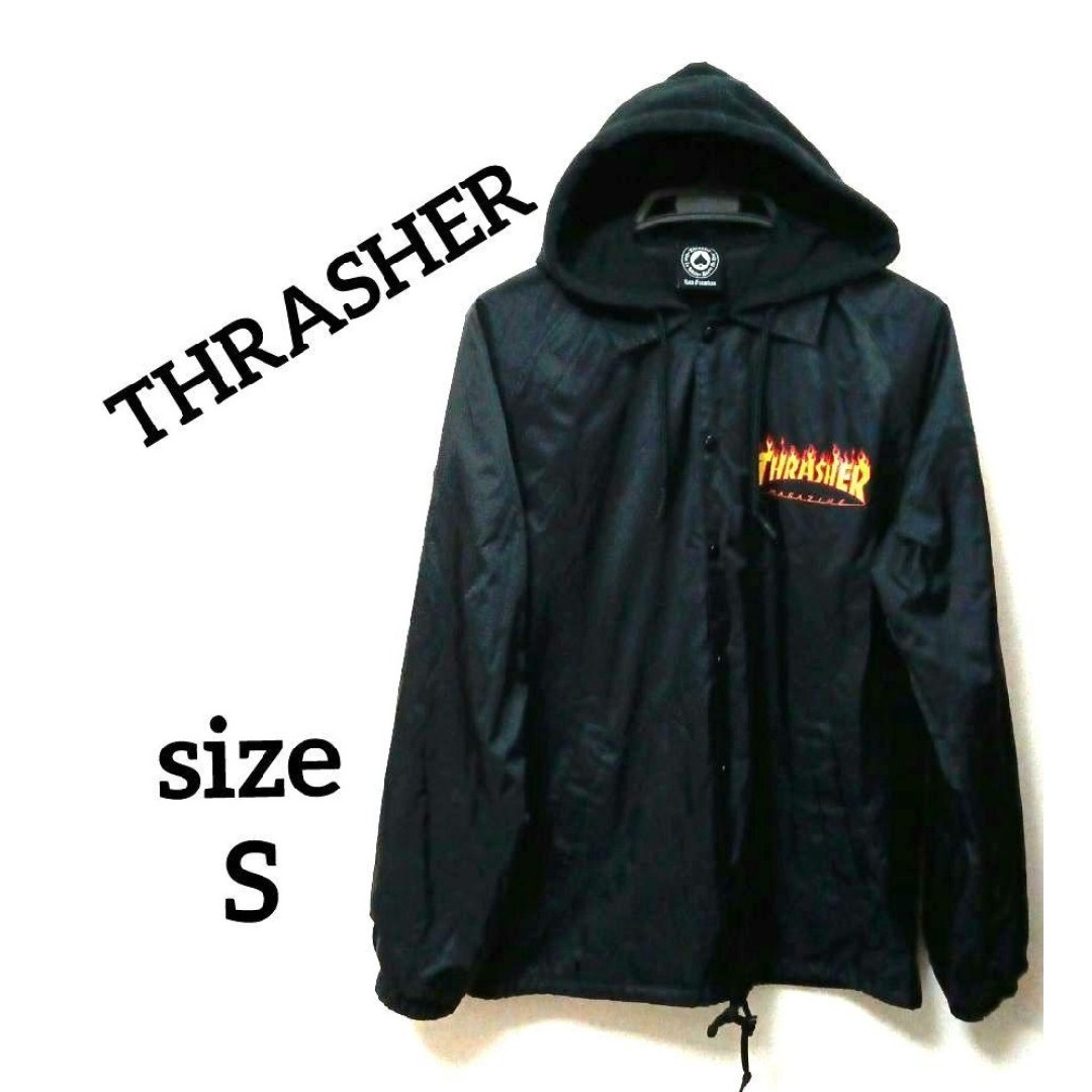 THRASHER(スラッシャー)の美品 THRASHER スラッシャー パーカー付きロゴプリントナイロンジャケット メンズのジャケット/アウター(ナイロンジャケット)の商品写真