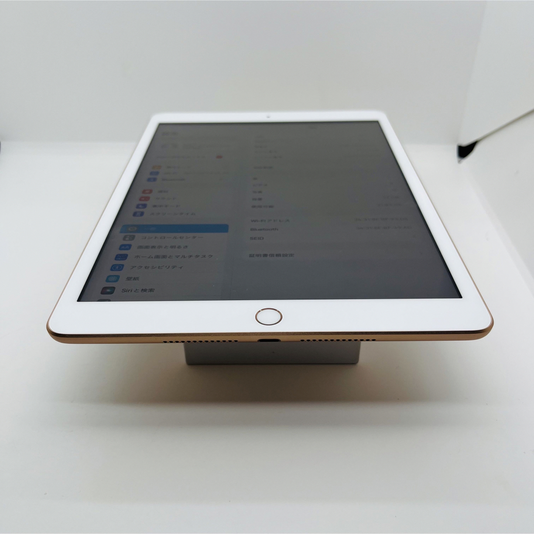 S iPad 8 8世代　32 GB Wi-Fi Gold 本体 7