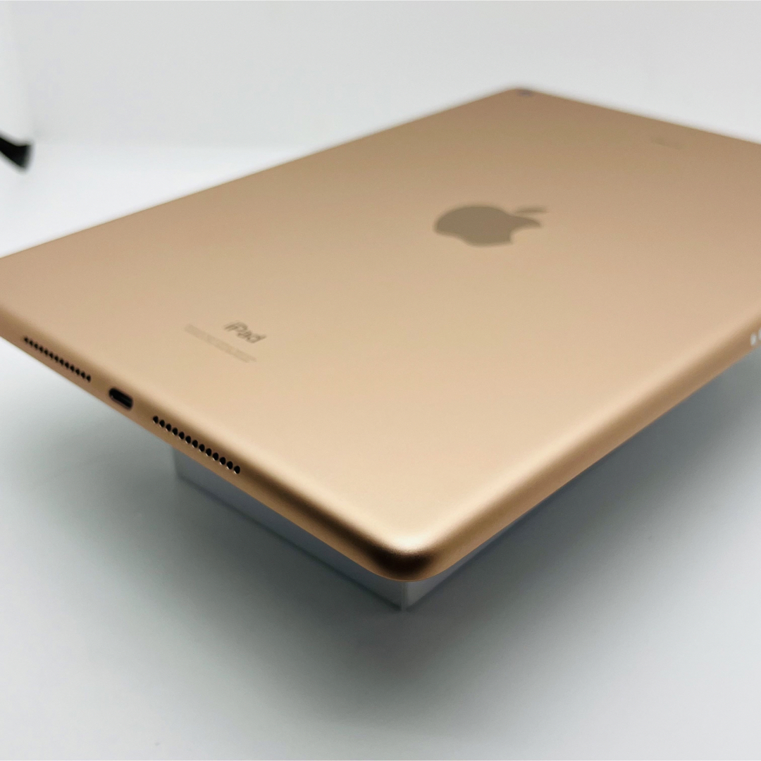 S iPad 8 8世代　32 GB Wi-Fi Gold 本体 2