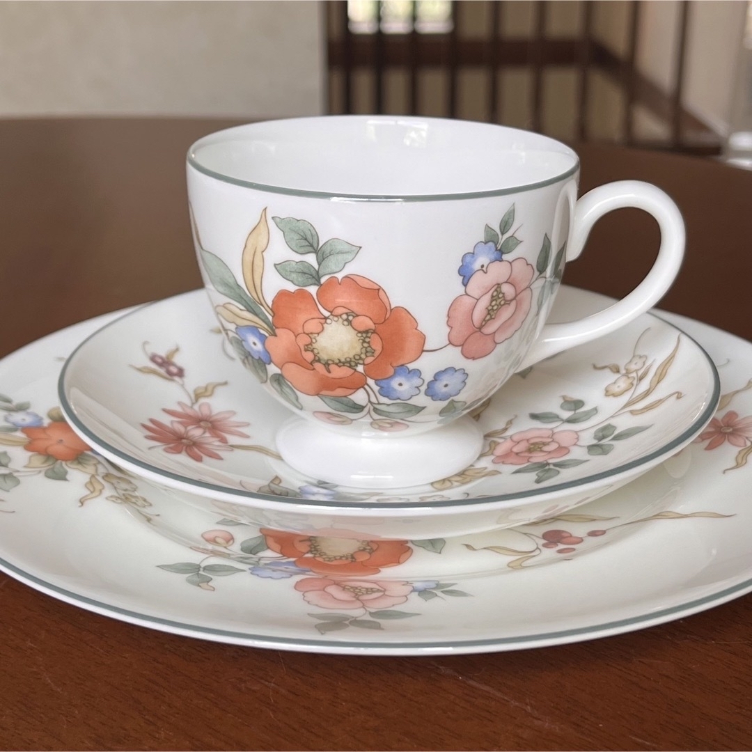 WEDGWOOD - 【黒壺美品】ウェッジウッド☆フィリッパ☆トリオの通販 by