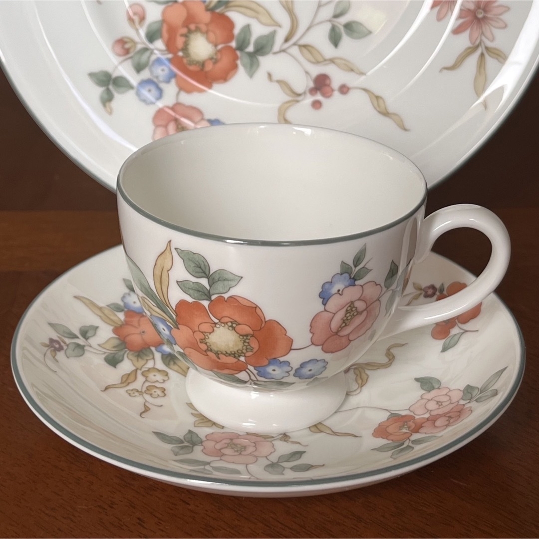 WEDGWOOD - 【黒壺美品】ウェッジウッド☆フィリッパ☆トリオの通販 by