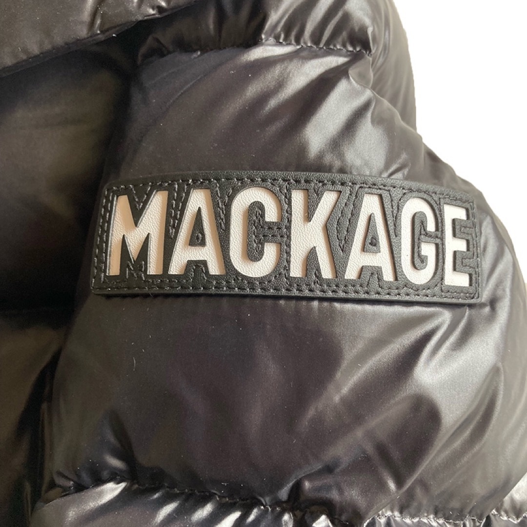 Mackage(マッカージュ)のMADALYN-V  マッカージュ ダウンジャケット  ショート丈  ブラック  レディースのジャケット/アウター(ダウンジャケット)の商品写真