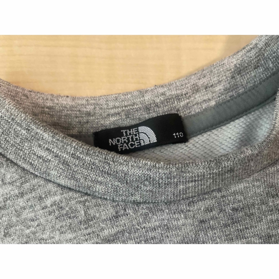 THE NORTH FACE(ザノースフェイス)のTHE NORTH FACE キッズトレーナー キッズ/ベビー/マタニティのキッズ服男の子用(90cm~)(Tシャツ/カットソー)の商品写真