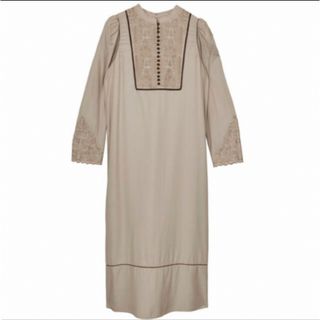 アメリヴィンテージ(Ameri VINTAGE)のアメリ EMBROIDERY CAFTAN DRESS(ロングワンピース/マキシワンピース)