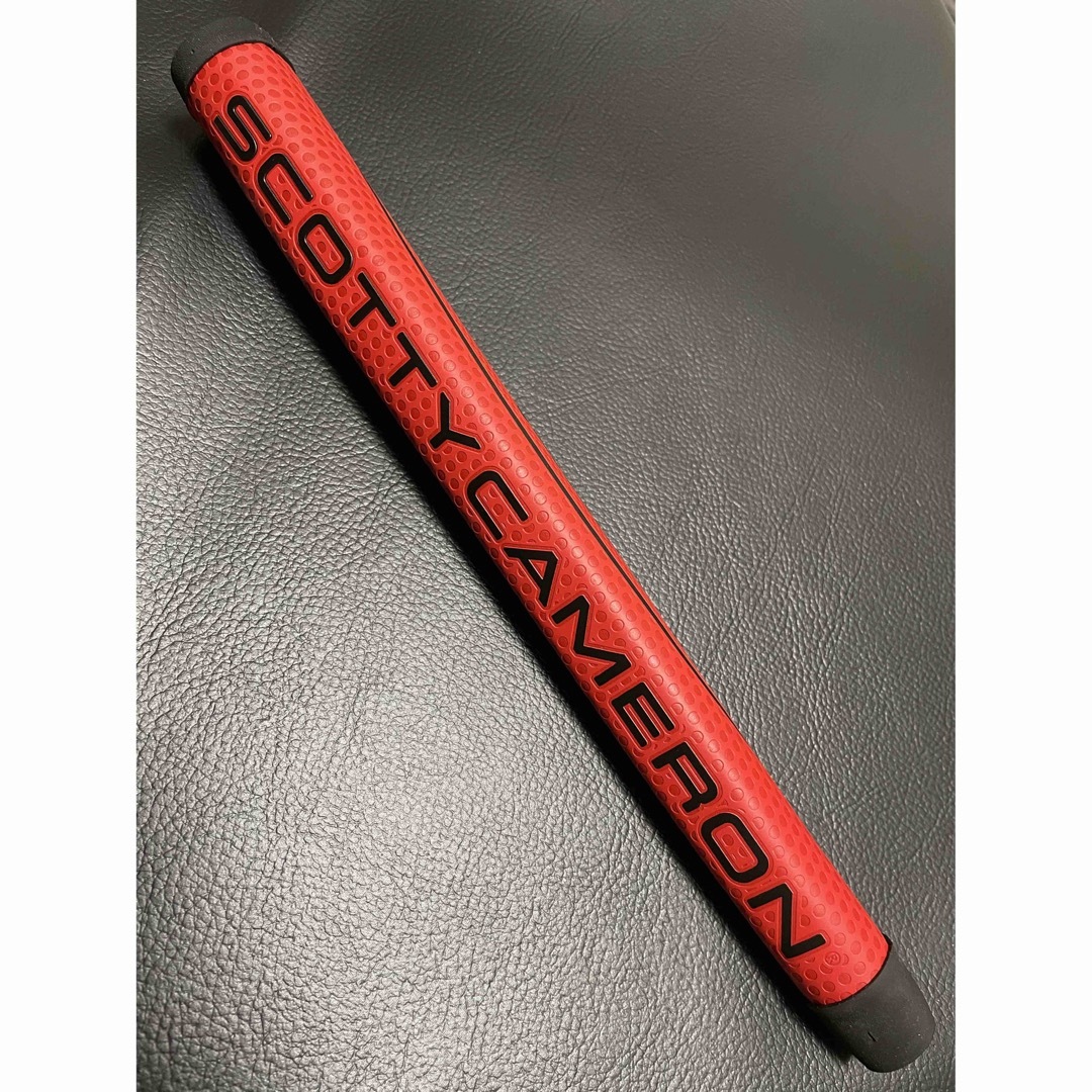 Scotty Cameron(スコッティキャメロン)のスコッティ キャメロン マタドール MID-LARGE レッド パターグリップ スポーツ/アウトドアのゴルフ(クラブ)の商品写真