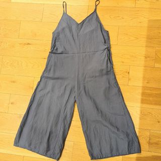 ユニクロ(UNIQLO)の【UNIQLO】ブルーサロペットLサイズ(その他)